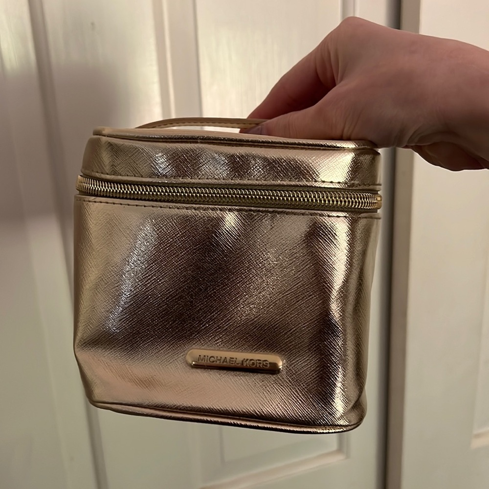 Michael kors makeup bag